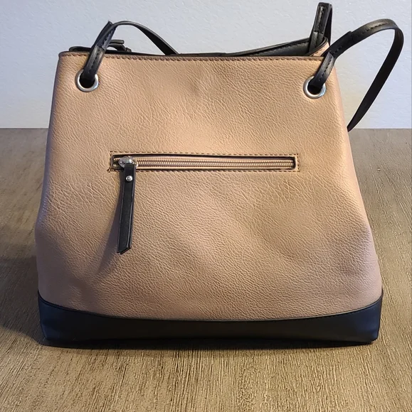 Adrienne Vittadini Tote - Picture 9 of 12